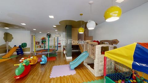 Image 11 - 885599